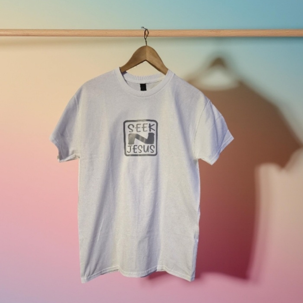 Seek N God Tshirt. White Short Sleeve Crew Neck Tee Unisex. Sizes Small - 5XL